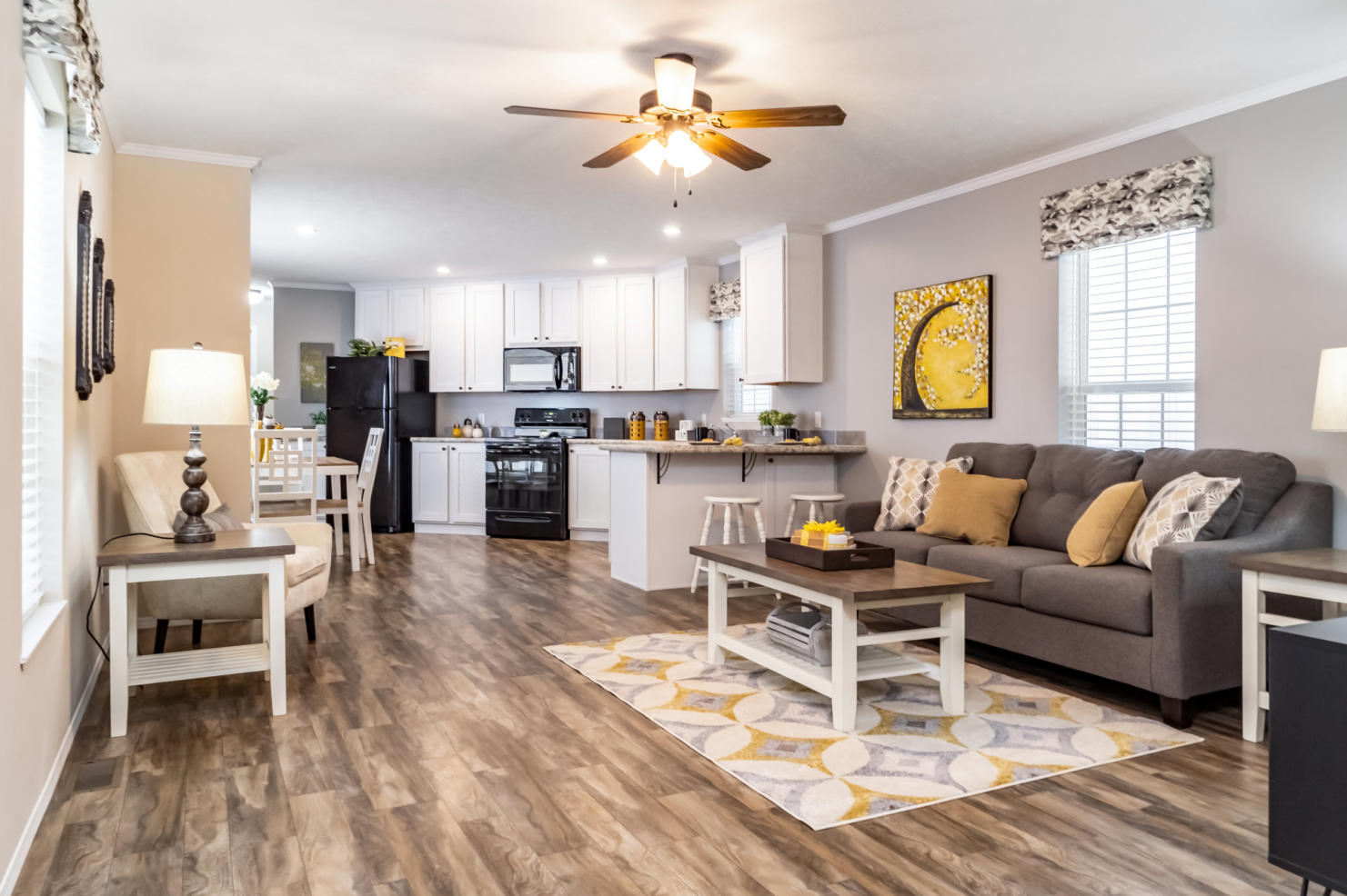 "Mansion Singlewide Series" Plan 8085, 16 x 76, 3 BR, 2 Bath